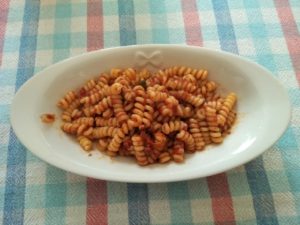 Fusilli bucati al sugo di tonno