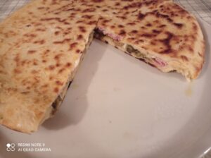 Focaccia ripiena in padella