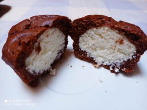 Muffin al cioccolato con cuore di cocco