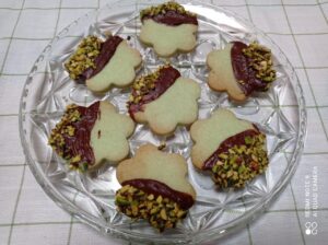 Biscotti alla menta con cioccolato e pistacchi